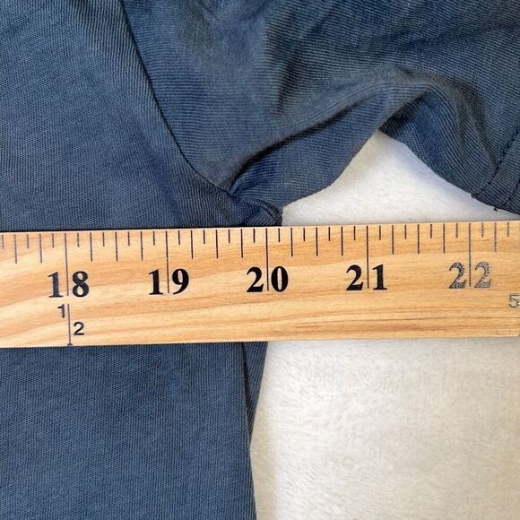 Ripndip middle finger cat T-shirt NWOT - Picture 2 of 4